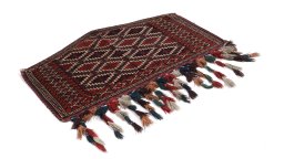 Corner detail of 1920s Antique Carpets rug showing border pattern and Wool pile
