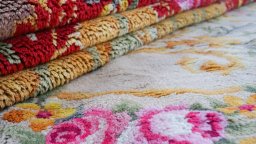 Close-up detail of 1970s Semi-antique Carpets rug from Spain showing Wool weave