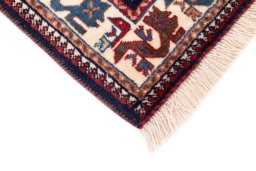 Central medallion detail of 1955s Semi-antique Carpets rug from Iran / Persia