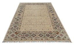 Surface texture of New Samarkand rug with natural Wool and intricate pattern