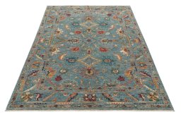 Surface texture of New Farahan rug with natural Wool and intricate pattern