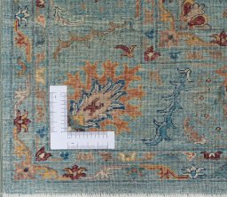 Corner detail of New Farahan rug showing border pattern and Wool pile