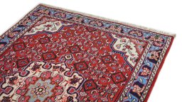 Surface texture of New Bijar rug with natural Wool and intricate pattern