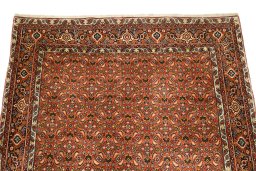 Surface texture of New Bijar rug with natural Wool and intricate pattern