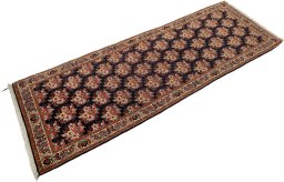 Close-up detail of New Bijar rug from Iran / Persia showing Wool weave