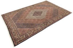 Corner detail of New Bijar rug showing border pattern and Wool pile