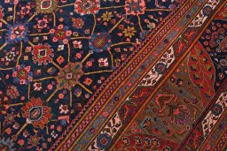 Central medallion detail of 1930s Bijar rug from Iran / Persia