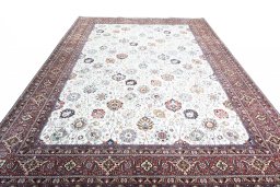 Surface texture of New Bijar rug with natural Cork and intricate pattern
