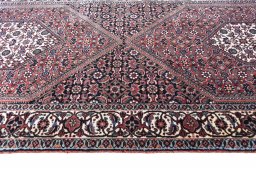 Close-up detail of New Bijar rug from Iran / Persia showing Cork weave