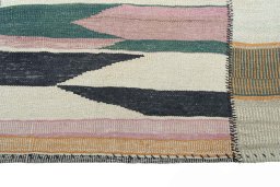 Central medallion detail of New Bijar rug from Iran / Persia