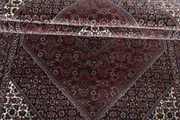 Close-up detail of New Bijar rug from Iran / Persia showing Cork weave