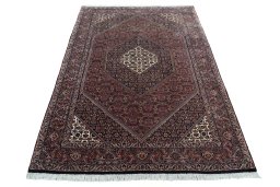 Surface texture of New Bijar rug with natural Cork and intricate pattern