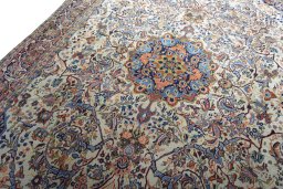 Backside of handmade 1970s Bijar rug showing knot structure and weave density