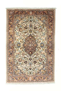 Full view of New Bijar rug from Iran / Persia, 165 × 109 cm in Beige tones