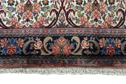 Central medallion detail of 2000s Bijar rug from Iran / Persia