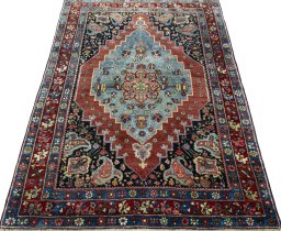 Surface texture of 1930s Bijar rug with natural Wool and intricate pattern
