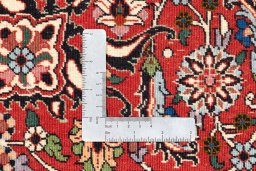 Surface texture of New Bijar rug with natural Wool and intricate pattern