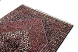 Surface texture of New Bijar rug with natural Wool and intricate pattern