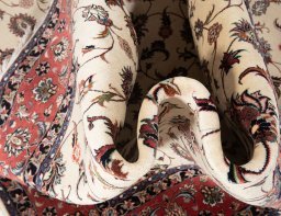 Corner detail of New Bijar rug showing border pattern and Wool pile