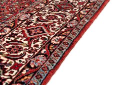 Close-up detail of New Bijar rug from Iran / Persia showing Wool weave