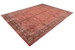 Corner detail of New Bijar rug showing border pattern and Wool pile