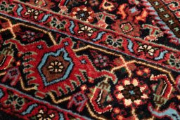 Surface texture of New Bijar rug with natural Wool and intricate pattern