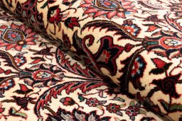 Close-up detail of New Bijar rug from Iran / Persia showing Wool weave