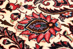 Surface texture of New Bijar rug with natural Wool and intricate pattern