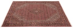 Corner detail of New Bijar rug showing border pattern and Wool pile