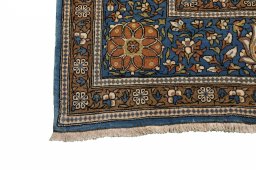 Close-up detail of 1970s Ghom rug from Iran / Persia showing Wool weave