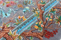 Corner detail of New Ghom rug showing border pattern and Silk pile