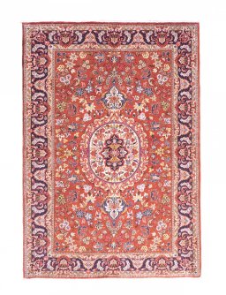 Full view of New Ghom rug from Iran / Persia, 155 × 107 cm in Red tones