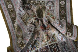 Corner detail of New Ghom rug showing border pattern and Silk pile
