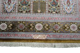 Central medallion detail of New Ghom rug from Iran / Persia
