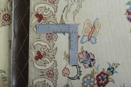 Close-up detail of New Ghom rug from Iran / Persia showing Cork weave