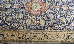 Corner detail of New Ghom rug showing border pattern and Cork pile