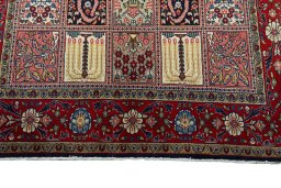 Central medallion detail of New Ghom rug from Iran / Persia