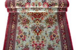 Close-up detail of New Ghom rug from Iran / Persia showing Cork weave