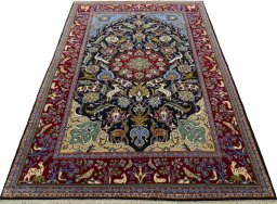 Surface texture of New Ghom rug with natural Cork and intricate pattern
