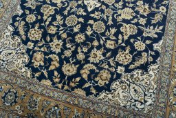 Close-up detail of 1950s Ghom rug from Iran / Persia showing Cork weave