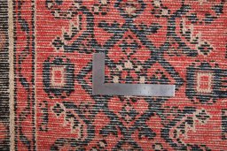 Full view of 1990s Hoseinabad rug from Iran / Persia, 396 × 82 cm in Red tones