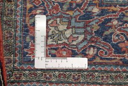 Full view of 1900s Isfahan rug from Iran / Persia, 200 × 140 cm in Dark red tones