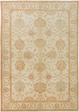 Full view of 1990s Isfahan rug from Iran / Persia, 273 × 192 cm in Cream tones