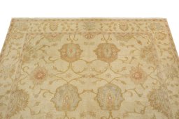 Surface texture of 1980s Isfahan rug with natural Wool and intricate pattern