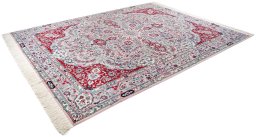 Corner detail of New Isfahan rug showing border pattern and Wool pile