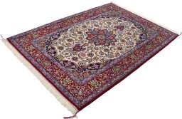 Corner detail of New Isfahan rug showing border pattern and Wool pile