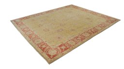 Corner detail of New Isfahan rug showing border pattern and Wool pile