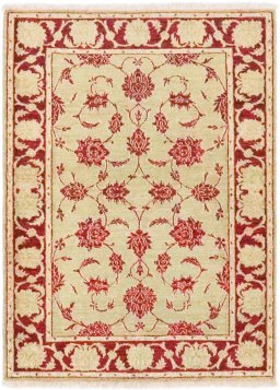 Full view of New Isfahan rug from Iran / Persia, 142 × 93 cm in Beige tones