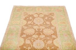 Surface texture of New Isfahan rug with natural Wool and intricate pattern