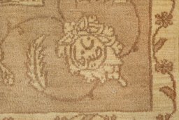 Close-up detail of New Isfahan rug from Iran / Persia showing Wool weave